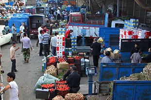 التیماتوم جدی برای ساماندهی میدان میوه‌و تره‌بار خرم‌آباد/ غرفه داران به تعهدات قانونی خود عمل کنند