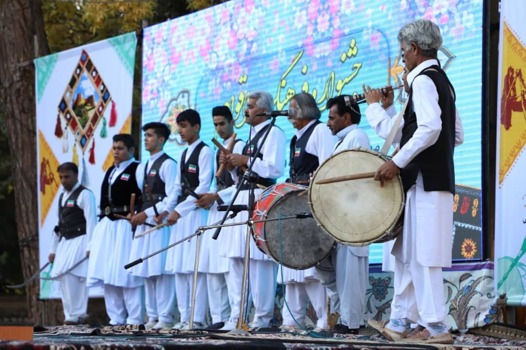 گزارش تصویری مراسم افتتاحیه جشنواره فرهنگ اقوام در خرم آباد