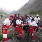 امدادرسانی هلال احمر بروجرد به کوهنورد سقوط کرده از کوه