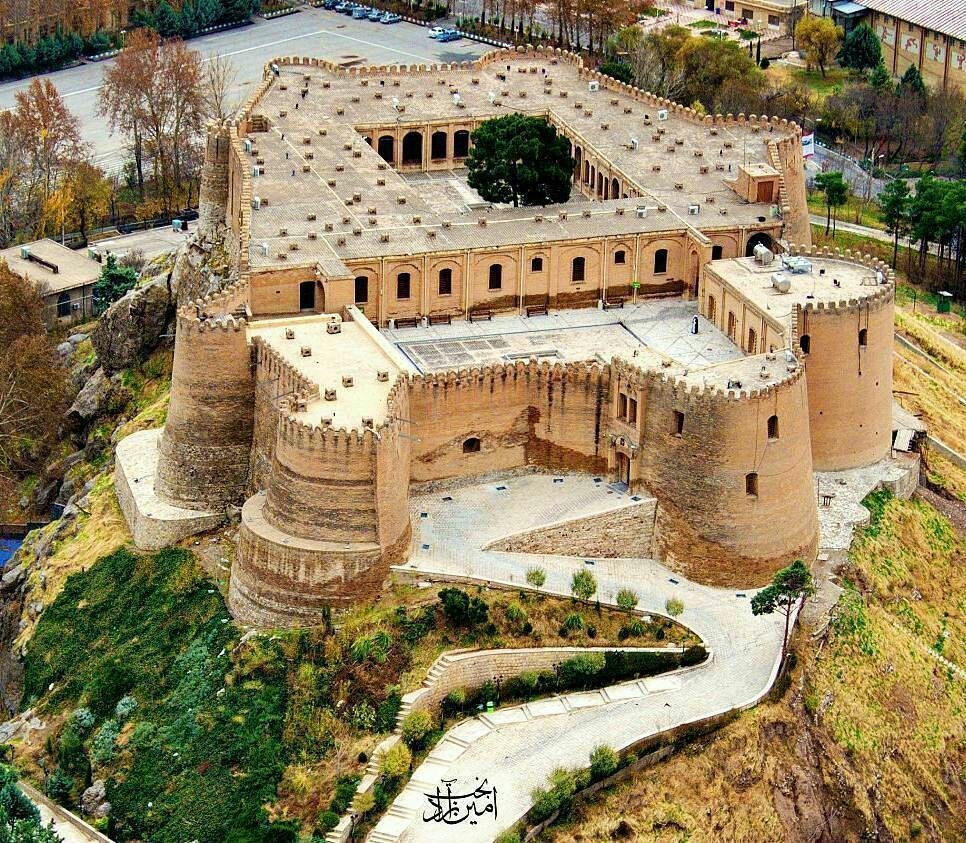 قلعه “فلک الافلاک” هفتمین جاذبه پر بازدید کشور شد