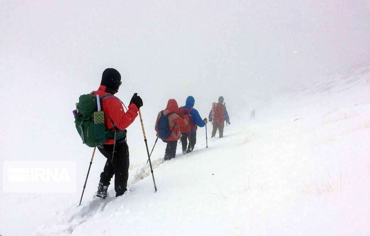 عملیات جستجوی کوهنوردان مفقود شده در «سنبران» به فردا موکول شد