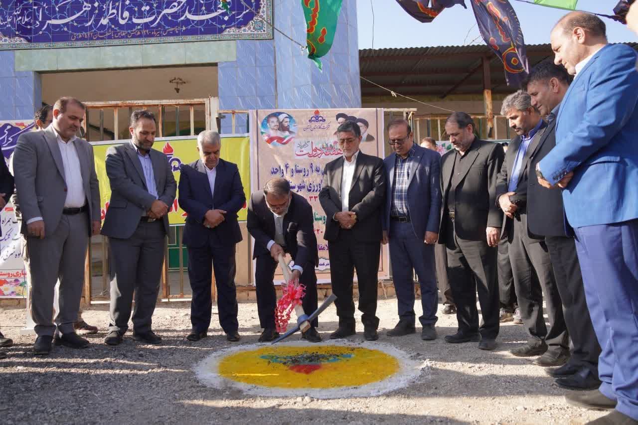 برگزاری آیین افتتاحیه و کلنگ زنی گازرسانی در شهرستان پلدختر 